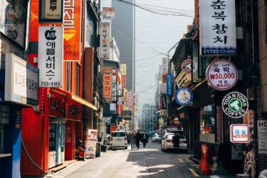 韓国会社員の21年平均年収　約420万円